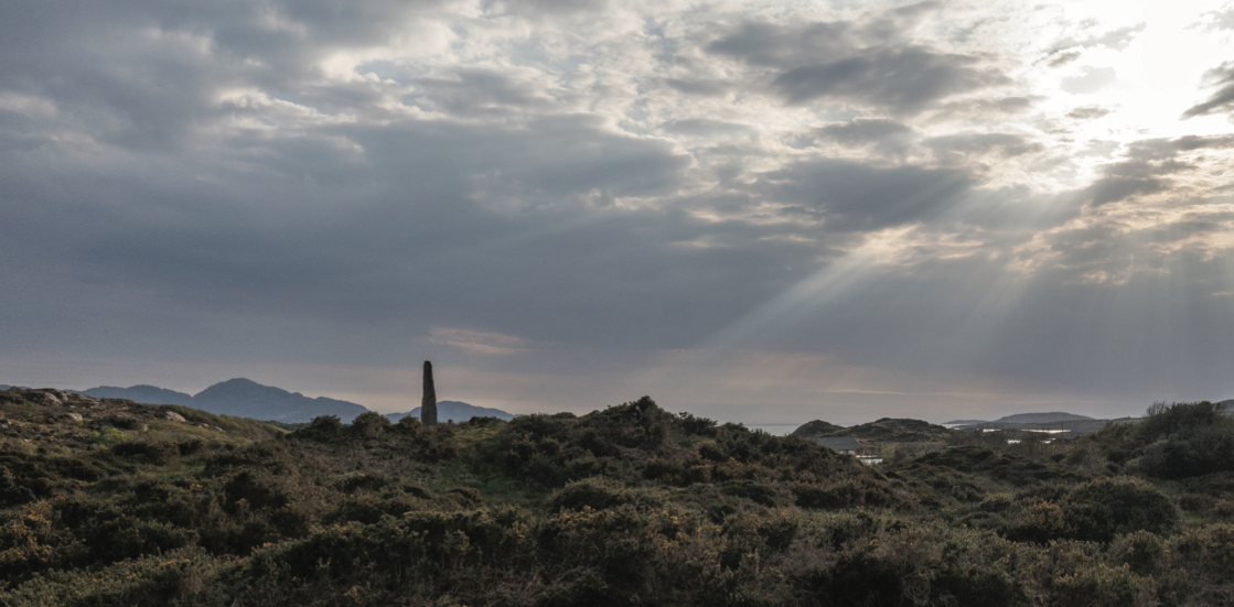 Cloch Oghaim Bhéal an Churraigh Bháin